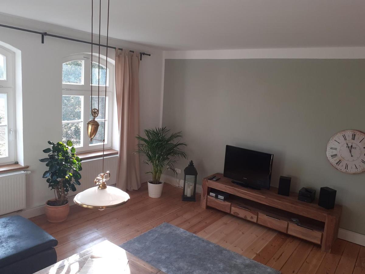 Ferienwohnung Ehemalige Revierfoersterei "Uns Luett" Kuhstorf Exterior photo